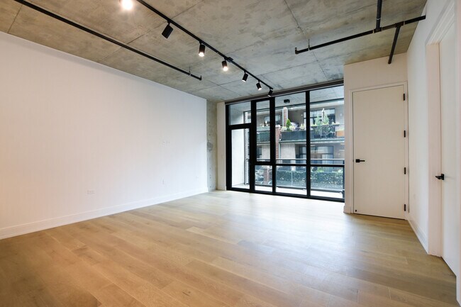 Foto del edificio - 111 S Peoria St
