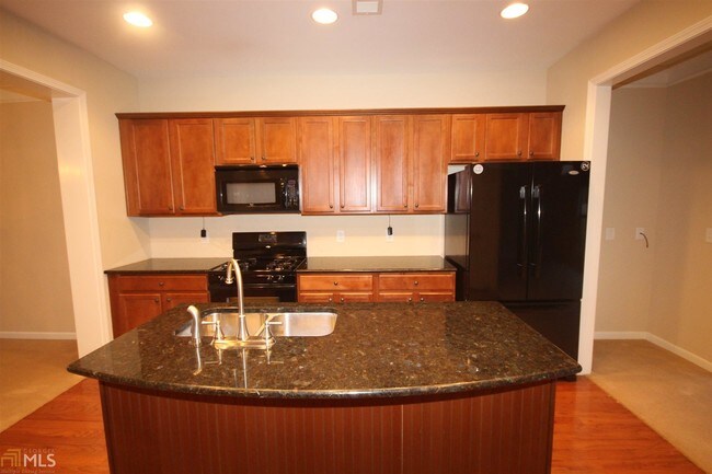 Building Photo - 266 S Village Square