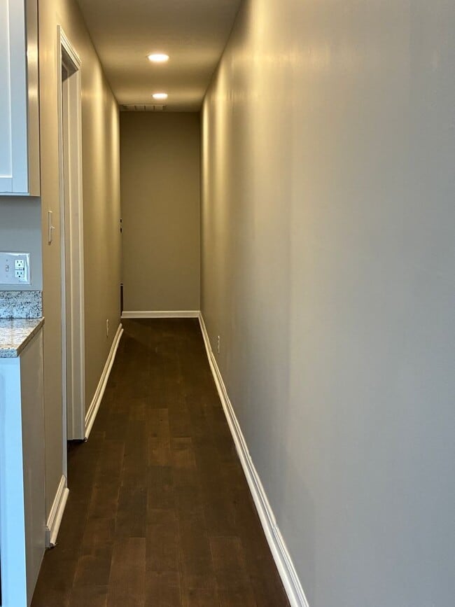 Foto del edificio - Two Bed and Two Bath House ready for Rent