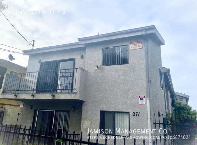 Foto del edificio - 271 W 15th St