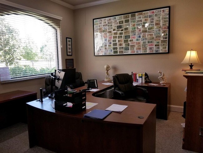 Building Photo - 1828 Snake River Rd