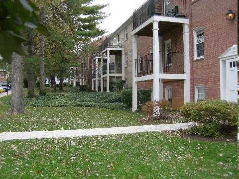 Exterior - Holly House Apartments