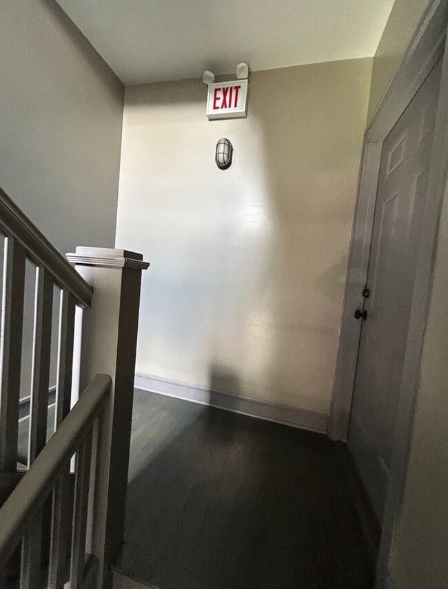 Building Photo - 7730 S Cornell Ave