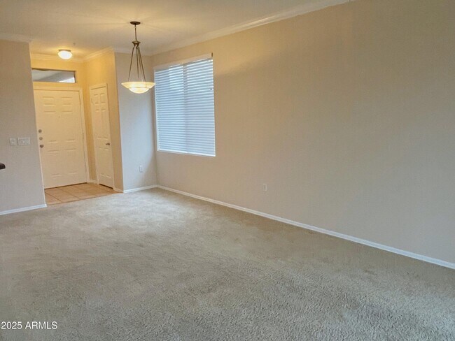 Foto del edificio - 20100 N 78th Pl