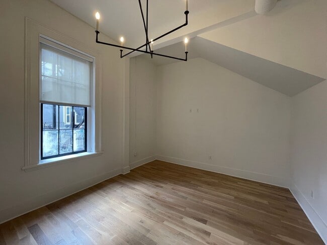 Interior Photo - Washington Lofts