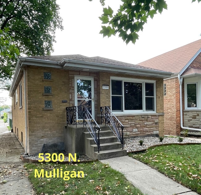 Building Photo - 5300 N Mulligan Ave