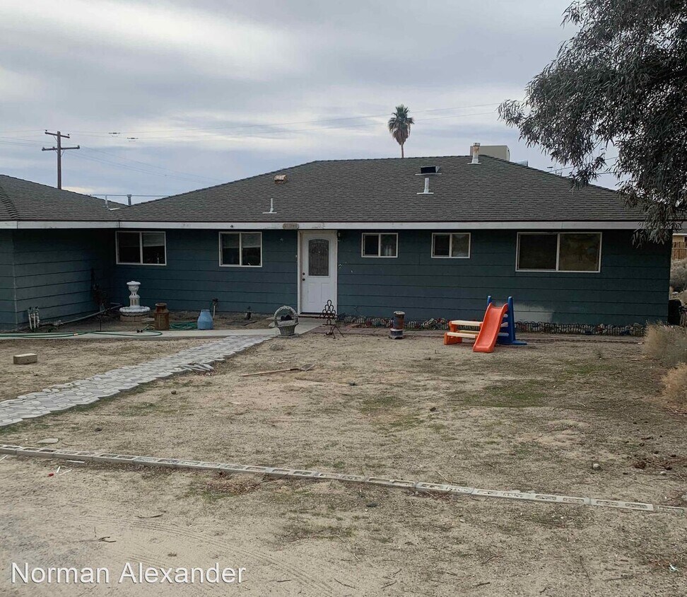 Primary Photo - 3 br, 2 bath House - 13771 DOGWOOD ST