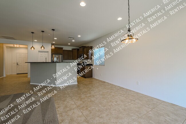 Building Photo - 5653 W Valor Way