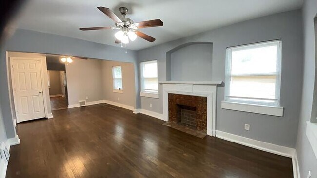 Foto del edificio - 3 Bedroom & 2 Bathroom in Kansas City!