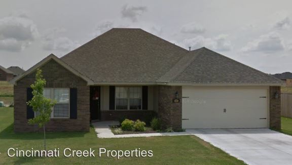 Primary Photo - 540 Spur Ln