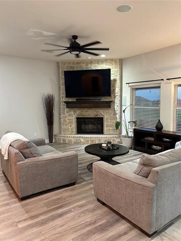 Foto del edificio - 4737 Christie Ave