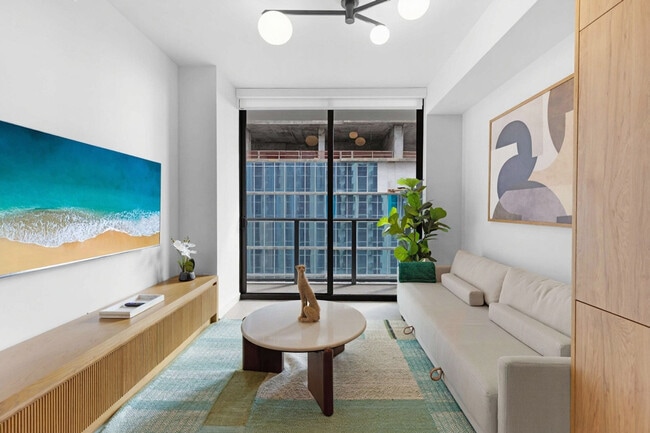 Building Photo - 11 NE 6th St