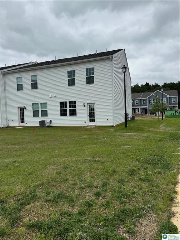 Building Photo - 1218 Susan Cir
