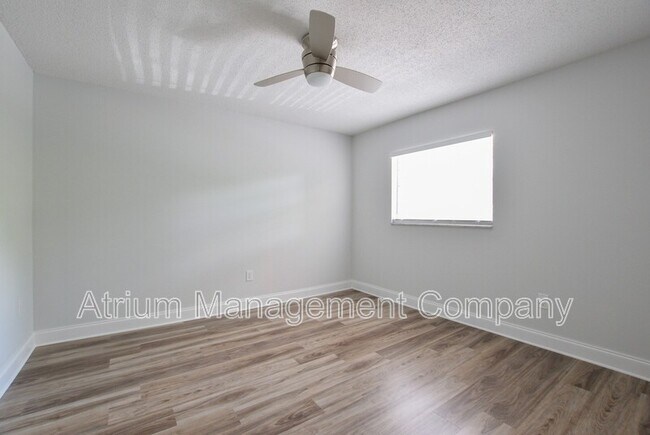 Foto del edificio - 1020 Elmwood St