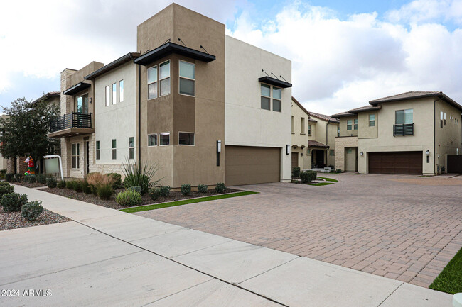 Foto del edificio - 1830 S Follett Way