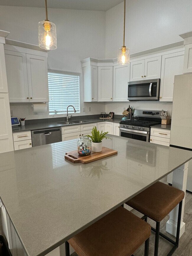 Foto del edificio - Beautiful Herriman Home for rent!