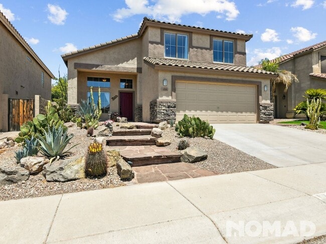 Building Photo - 3 Bed+, 3 Bath Single Family Home in Phoenix