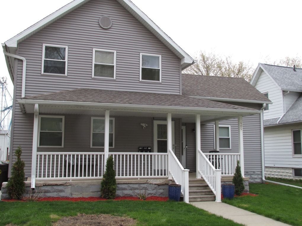 Primary Photo - 405 2nd Ave