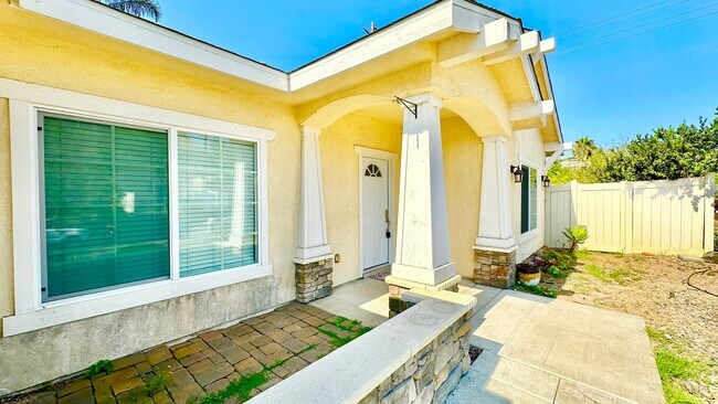 Building Photo - Great Single Story Home Minutes from Everything in Quiet cul-de-sac Street & Neighborhood Locatio...