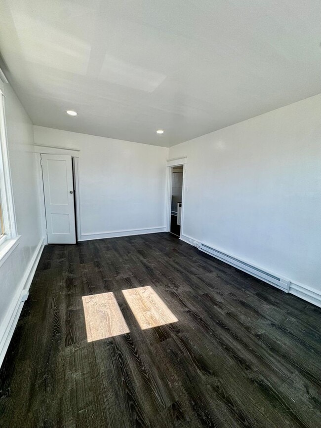 Foto del edificio - 1458 Rosalie St