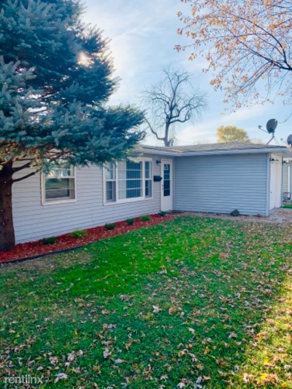 Building Photo - 3 br, 1 bath House - 407 E. High St.