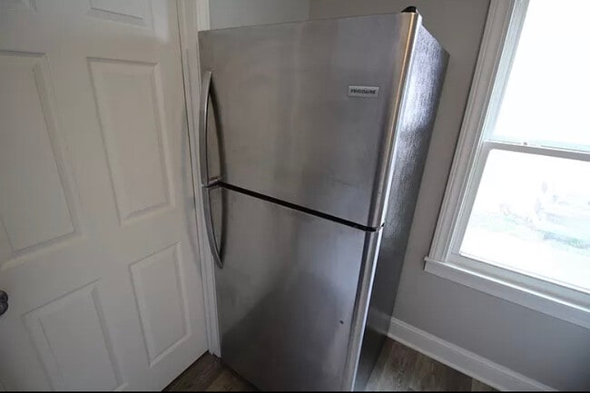 Building Photo - 4038 Woodruff Ave