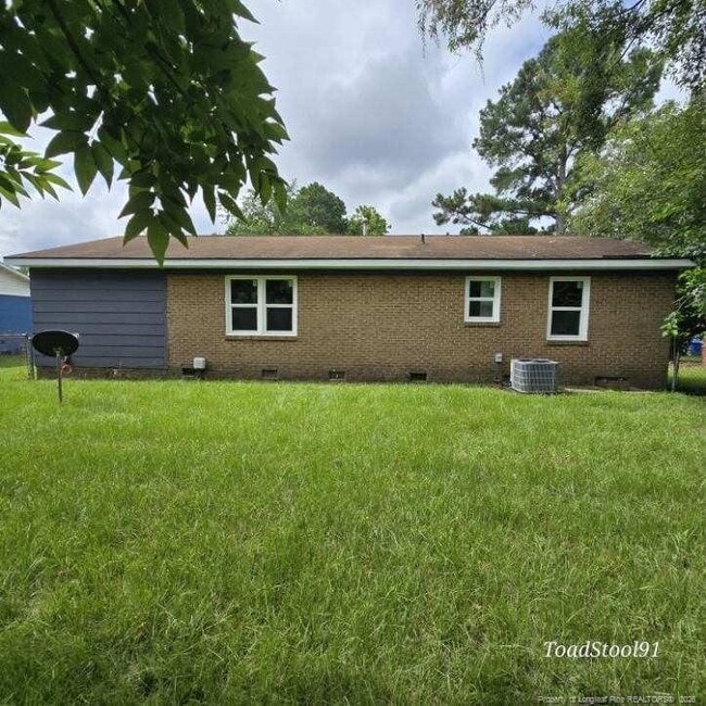 Building Photo - 6512 Kemper Ct