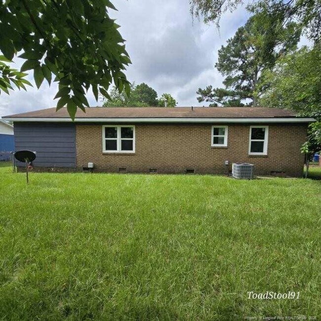 Foto del edificio - 6512 Kemper Ct