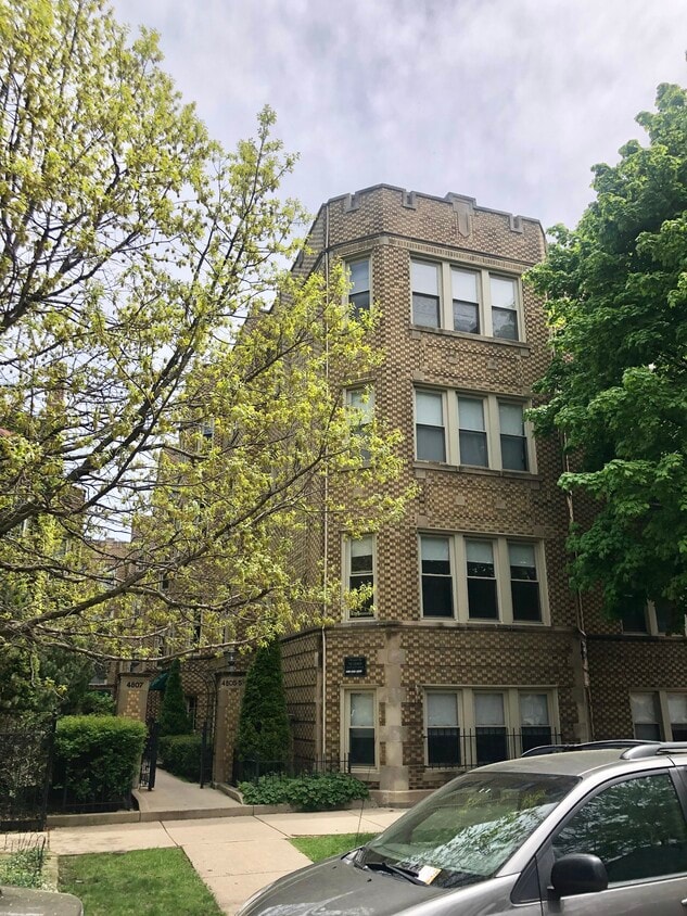 Primary Photo - 4805 N Hermitage Ave
