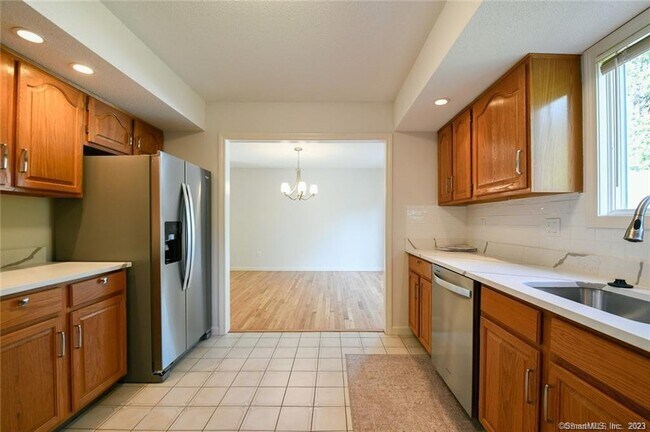 Foto del edificio - 14 Harold Rd