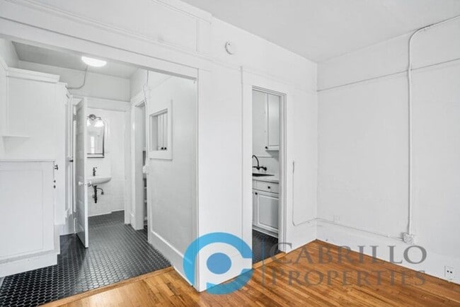 Building Photo - 2261 4th Avenue