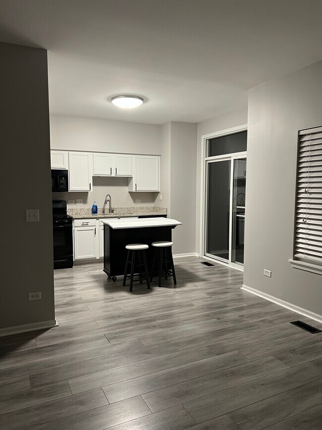 Building Photo - 16630 W Natoma Dr