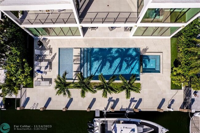 Foto del edificio - 432 Coconut Isle Dr