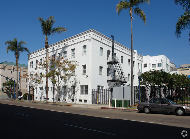 Building Photo - Arlington Apartments