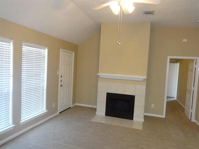Building Photo - 30 Huntington Bend Dr