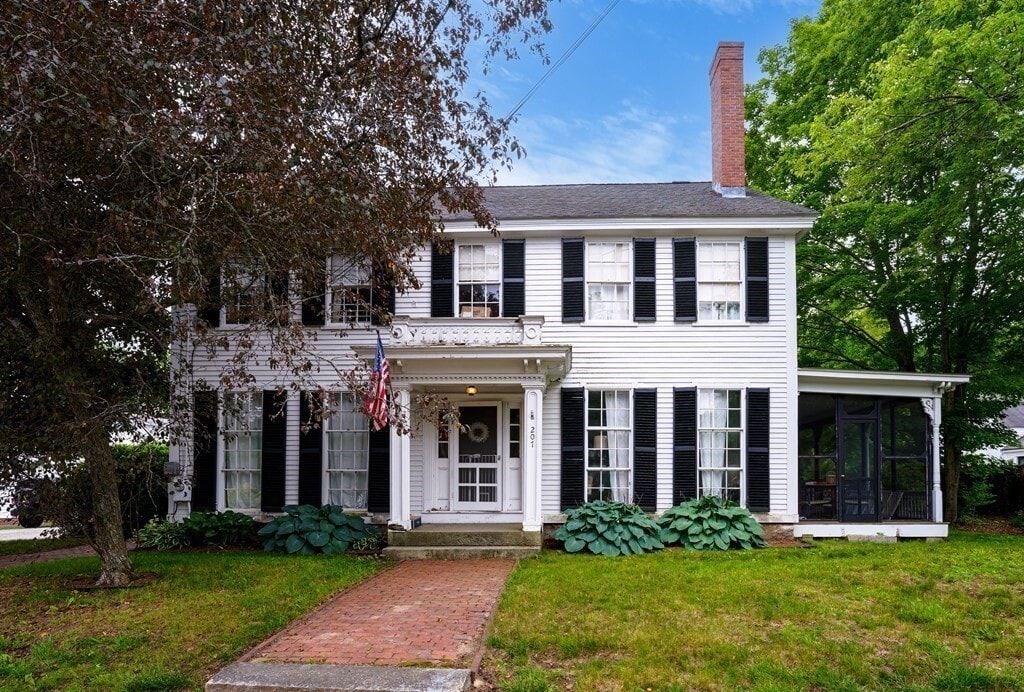 Foto principal - 205 Main St