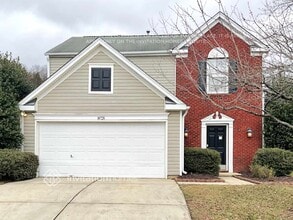 Building Photo - 10728 Glenluce Ave