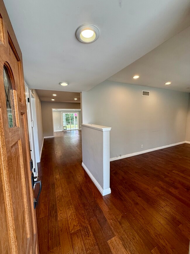 Building Photo - 16412 Bahama St