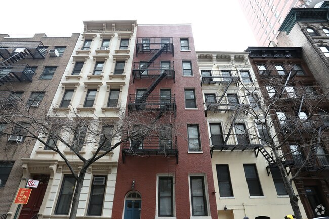 Building Photo - 428 E 58th St