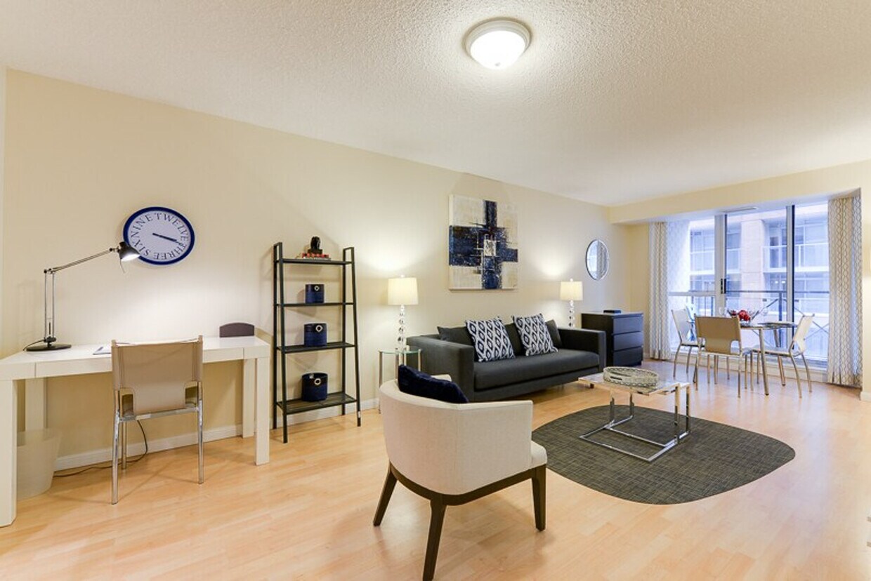 Primary Photo - 203 Adelaide St W