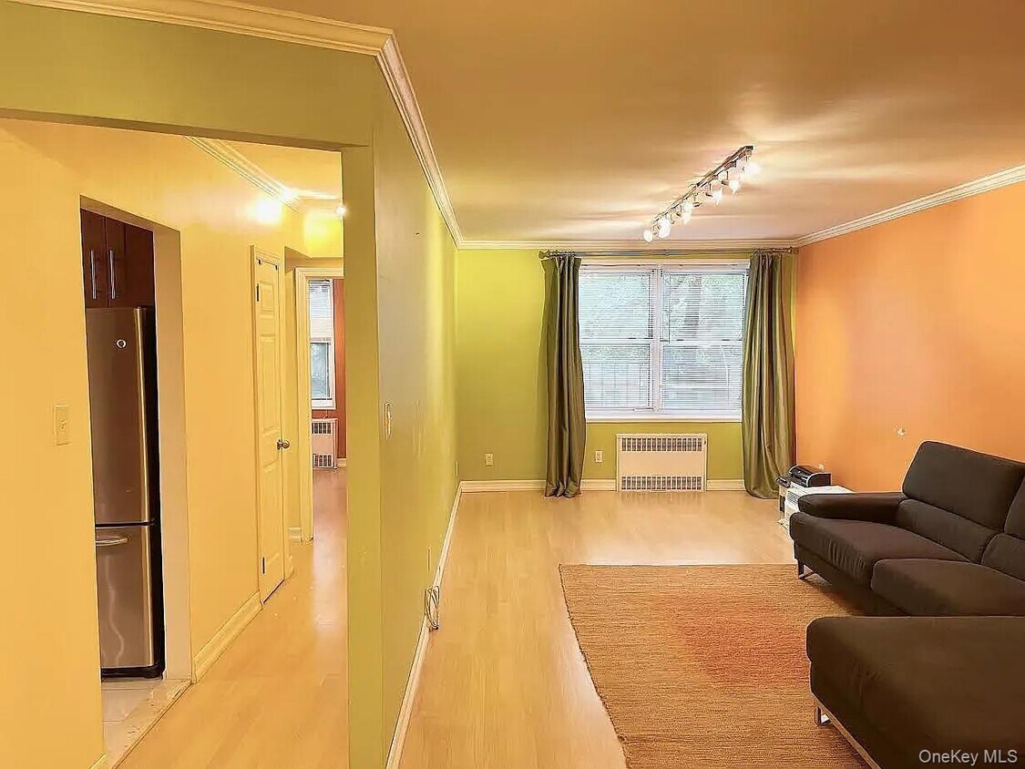 Foto principal - 142-21 26th Ave