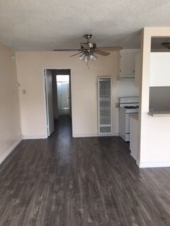 Foto del edificio - Balboa Boulevard Apartments