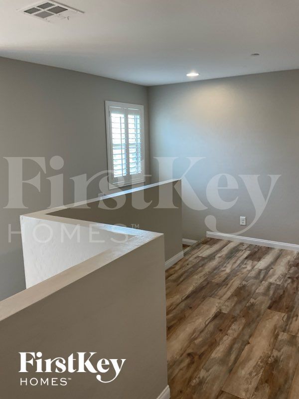 Building Photo - 1013 Cetona Ct