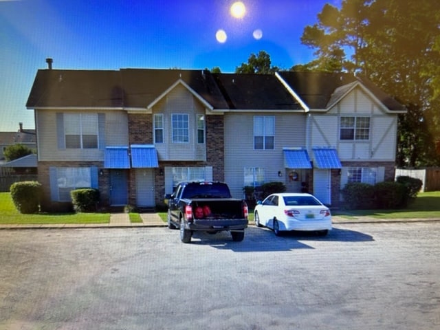 Building Photo - 104 Edgefield Rd