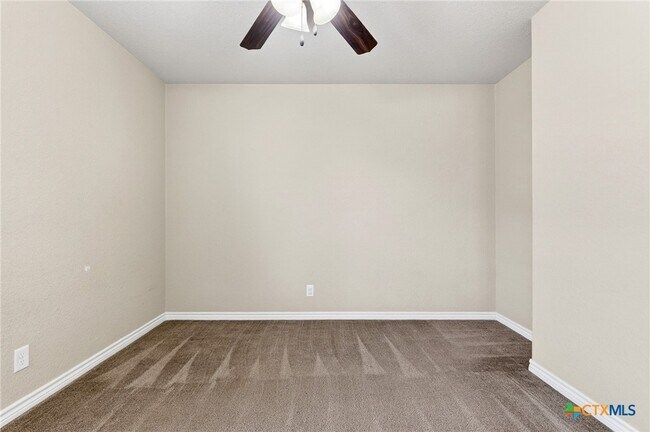 Building Photo - 6005 Newcastle Dr