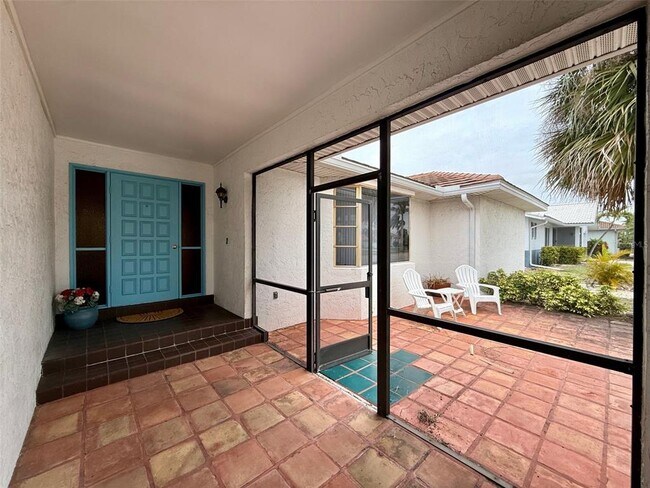 Foto del edificio - 2460 W Marion Ave