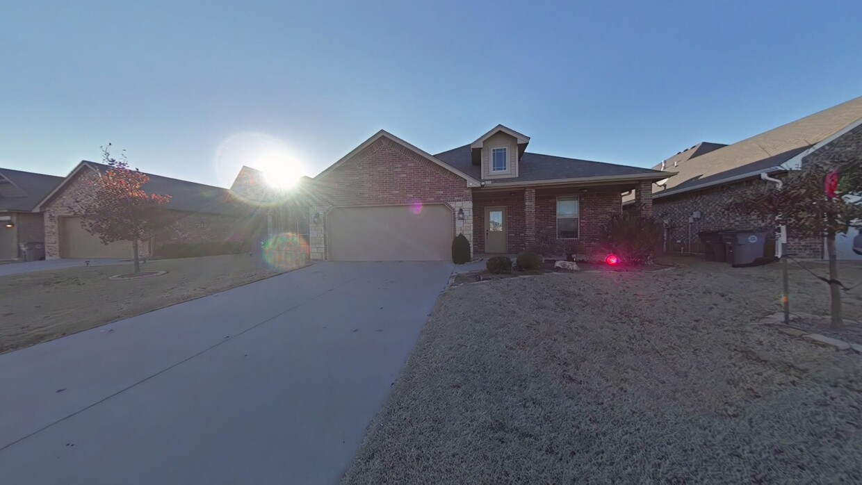 Foto principal - 905 SW 79th St