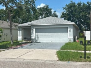 Building Photo - 714 Cristelle Jean Dr