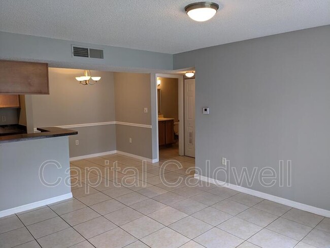 Building Photo - 209 Lake Brook Cir