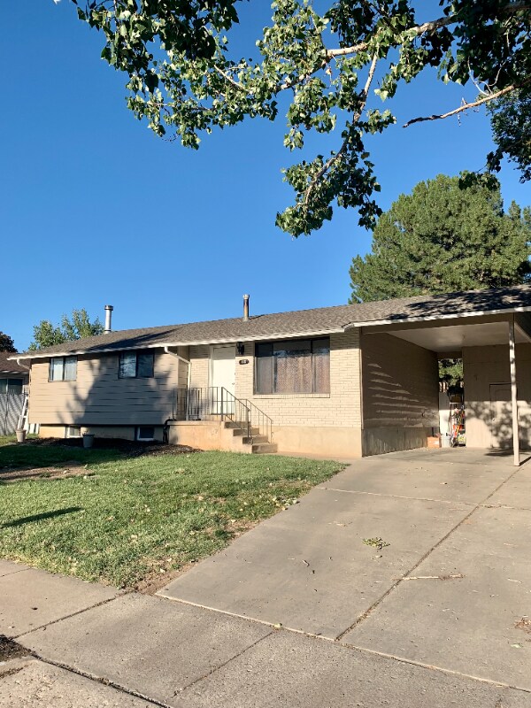 Building Photo - 755 Barlow St